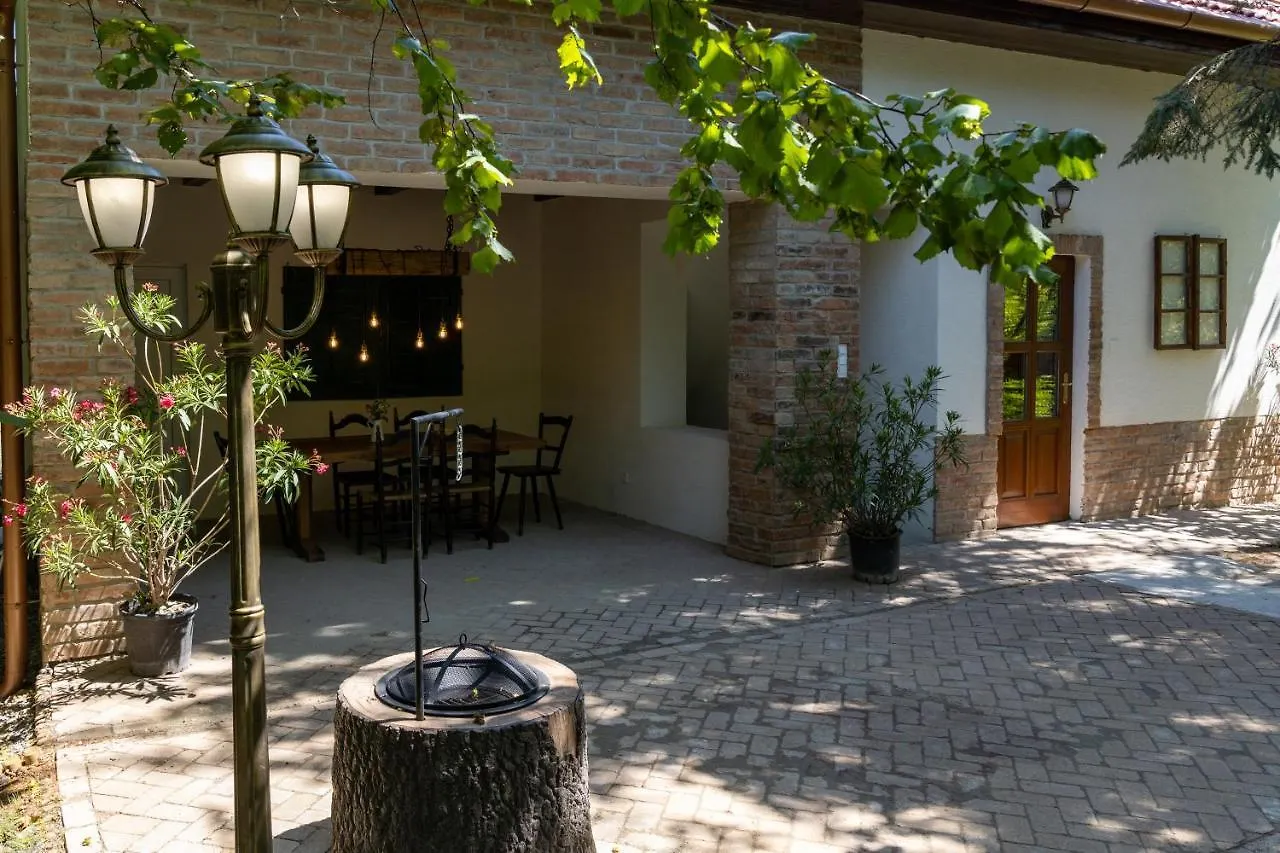 Egercottages - Rose Cottage Apartment