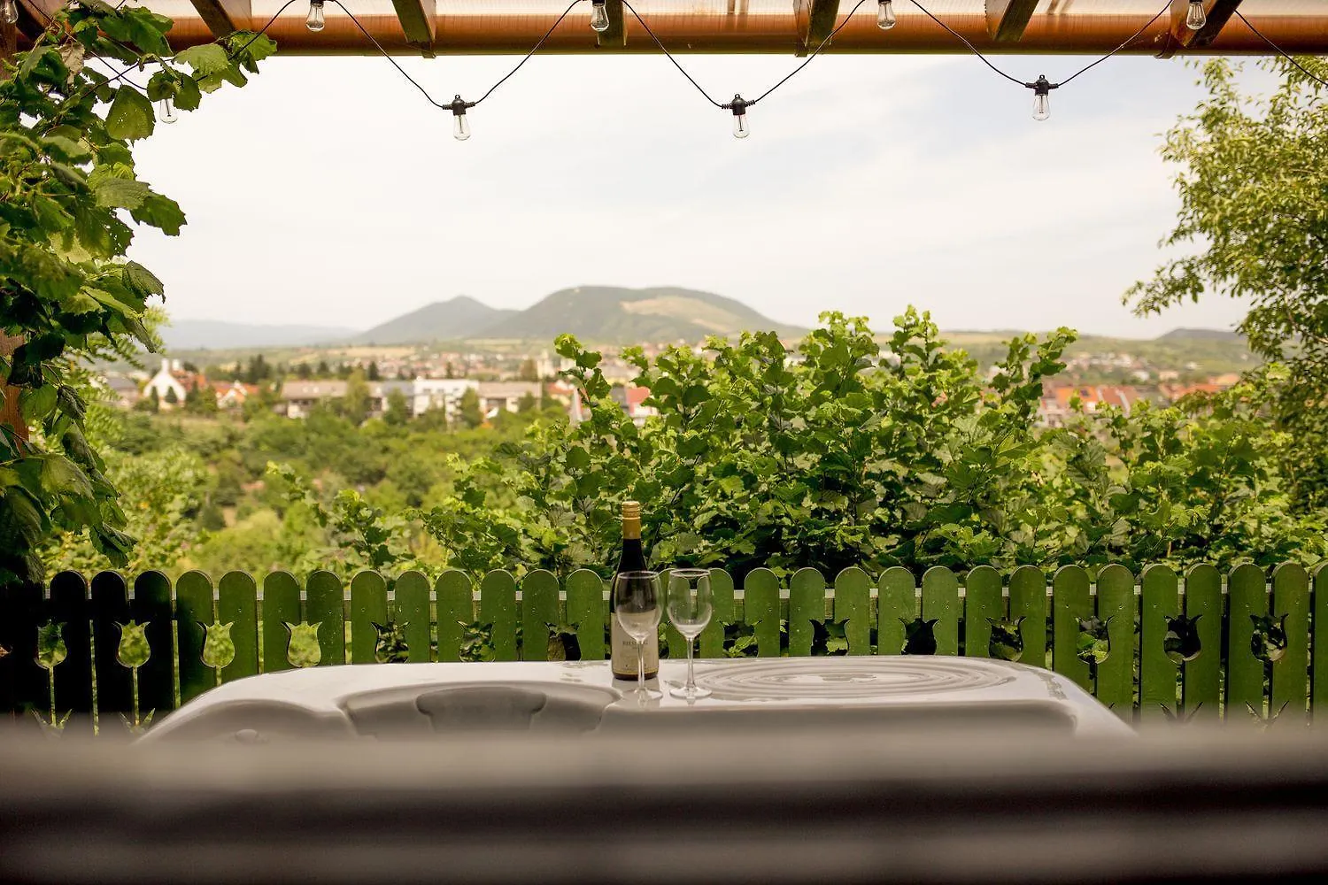 Apartamento Chillinn Rose Cottage Eger Hungria
